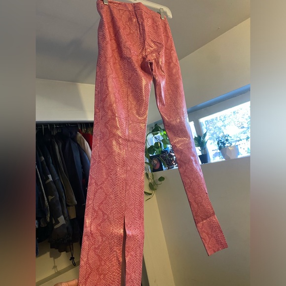 Pink Snake Print BCBG Pants. - Picture 5 of 13